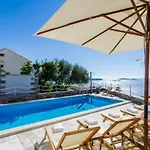 Capitano - Two Bedroom With Balcony And Sea View Crni *