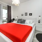 Capitano - Two Bedroom With Balcony And Sea View Crni Apartament