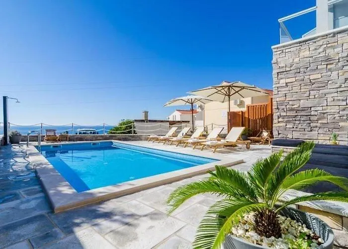 Capitano - Two Bedroom With Balcony And Sea View Crni