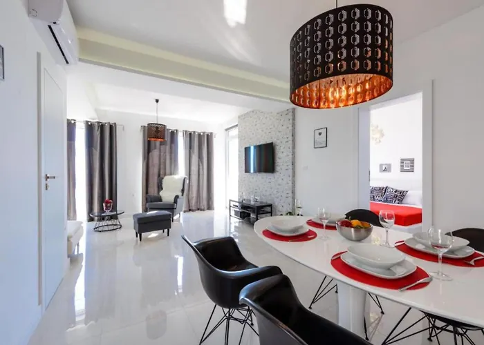 Appartement Capitano - Two Bedroom With Balcony And Sea View Crni Mlini