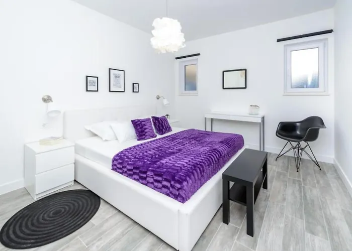 Capitano - Two Bedroom With Balcony And Sea View Crni Appartement